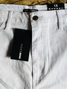 Fashion Nova Women’s Classic High Waist Skinny Jeans Size 1X NWT